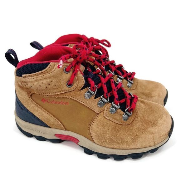 Columbia Other - Columbia Youth Newton Ridge Hiking Boots 4